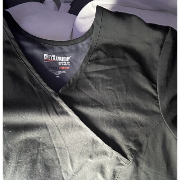 Grey's Anatomy By Barco Black Spandex Stretch Back Scrub Top 2XL Vneck Utility! - Picture 4 of 4